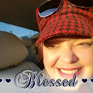 Meet your Posher, Kelley